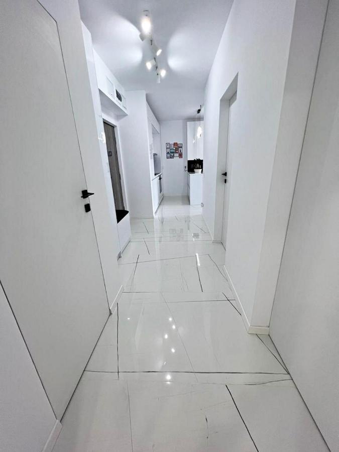 Soho Aparthotel Oradea Exteriör bild